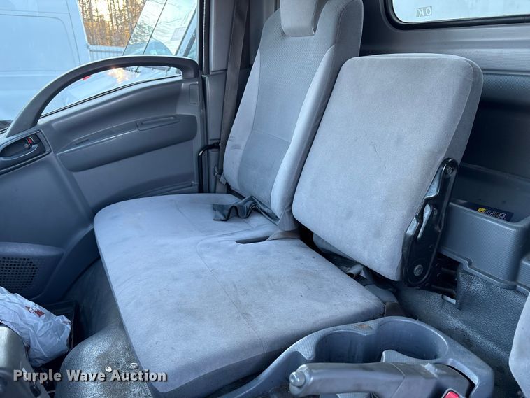 image for item YA1767 2019 Isuzu NRR  box truck