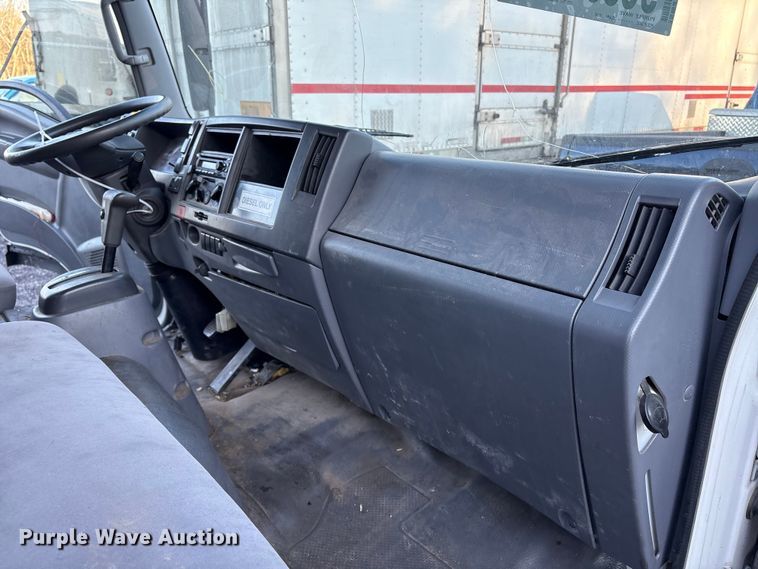 image for item YA1767 2019 Isuzu NRR  box truck