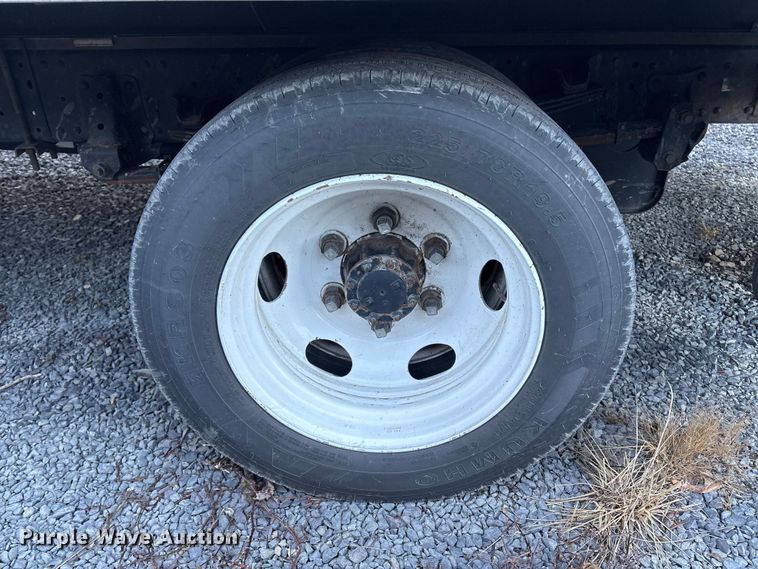 image for item YA1767 2019 Isuzu NRR  box truck