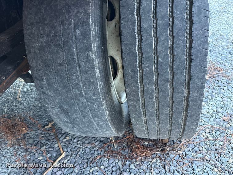 image for item YA1767 2019 Isuzu NRR  box truck