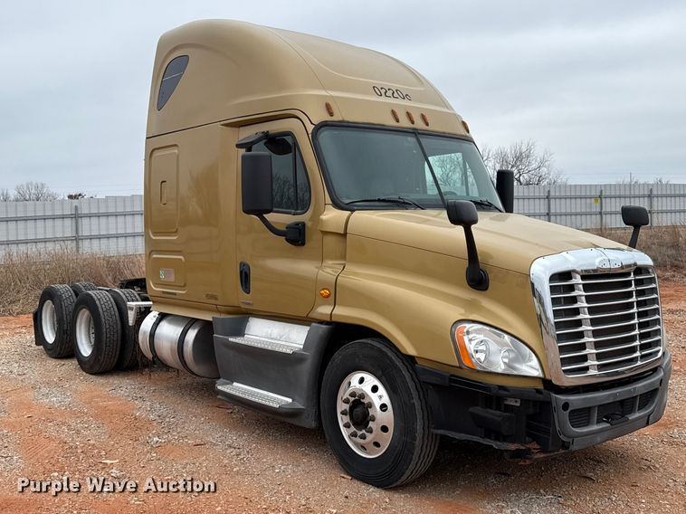 CAMIóN CAMAROTE 2017 FREIGHTLINER