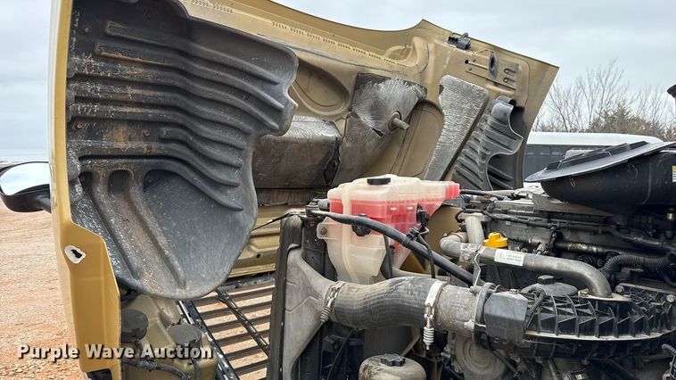 image for item YA1774 2017 Freightliner Cascadia 125 semi truck