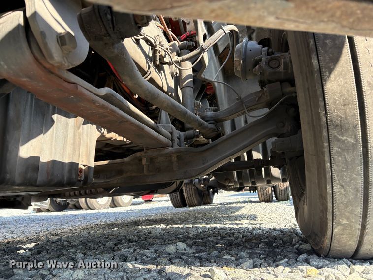 image for item YA1778 2020 Freightliner Cascadia 126 semi truck