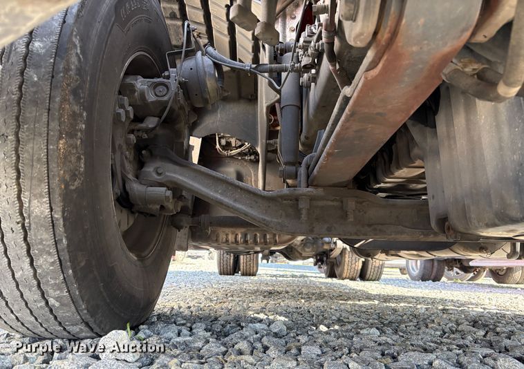 image for item YA1778 2020 Freightliner Cascadia 126 semi truck