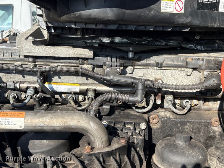 image for item YA1778 2020 Freightliner Cascadia 126 semi truck