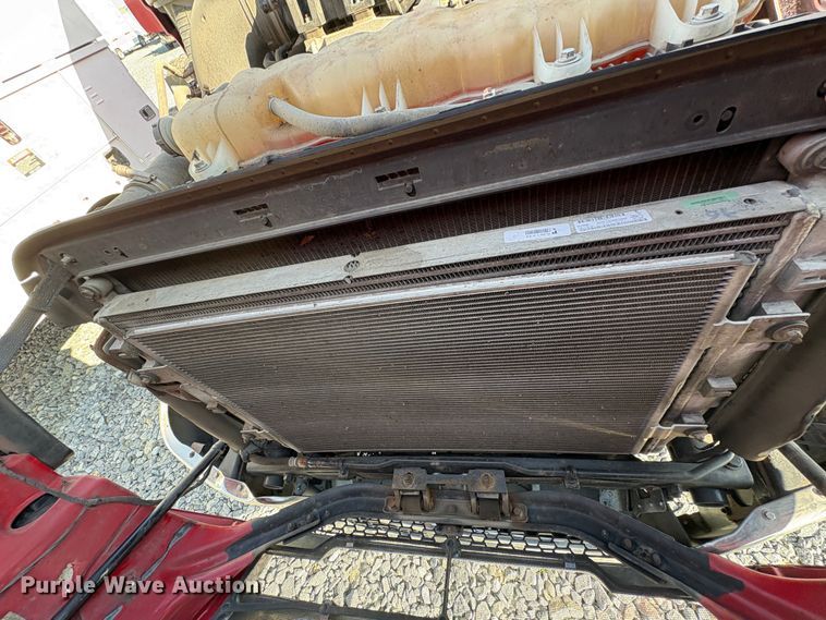 image for item YA1778 2020 Freightliner Cascadia 126 semi truck