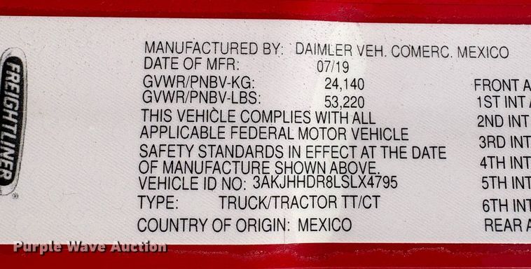 image for item YA1778 2020 Freightliner Cascadia 126 semi truck
