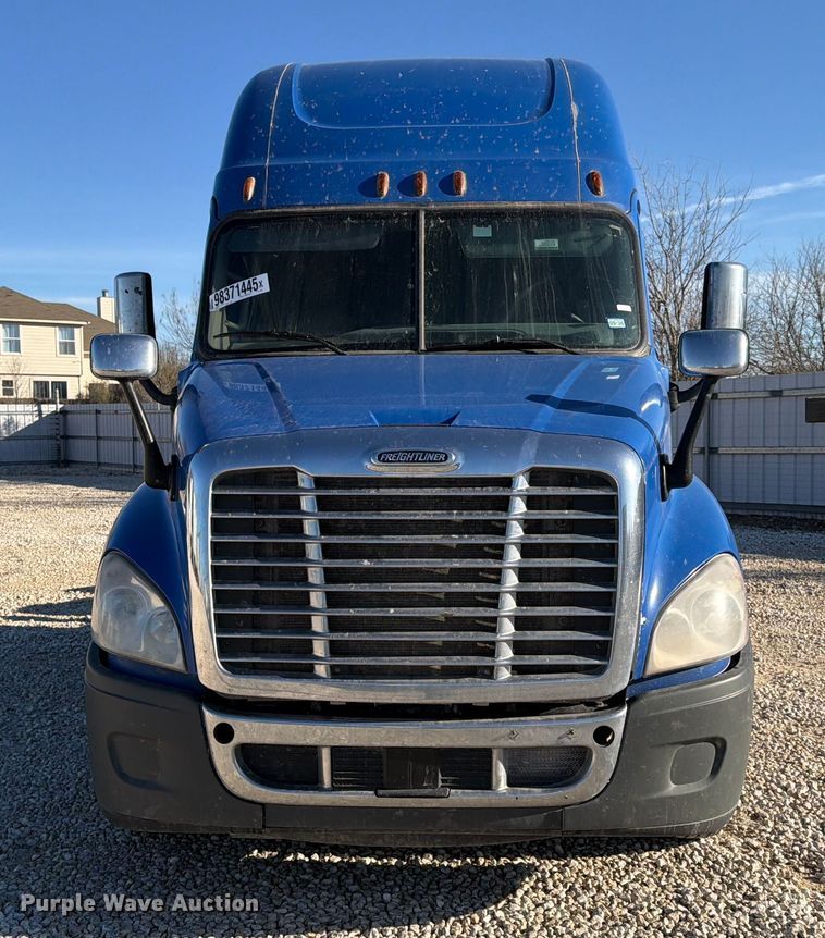 CAMIóN CAMAROTE 2016 FREIGHTLINER