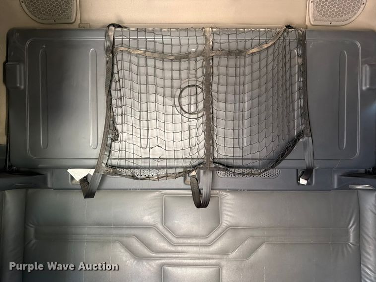 image for item YA1865 2016 Freightliner Cascadia semi truck