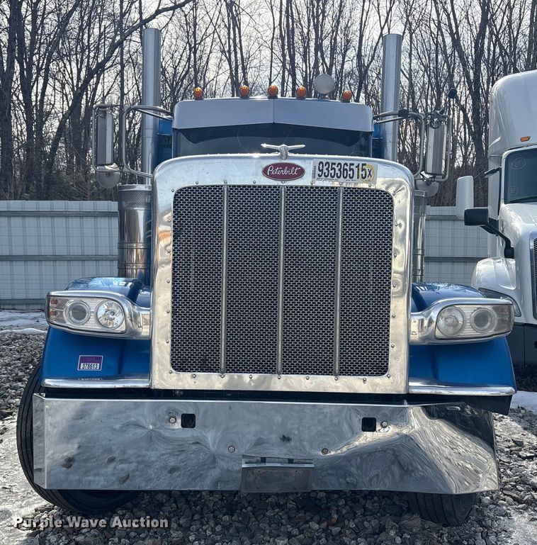 CAMIóN CAMAROTE 2019 PETERBILT