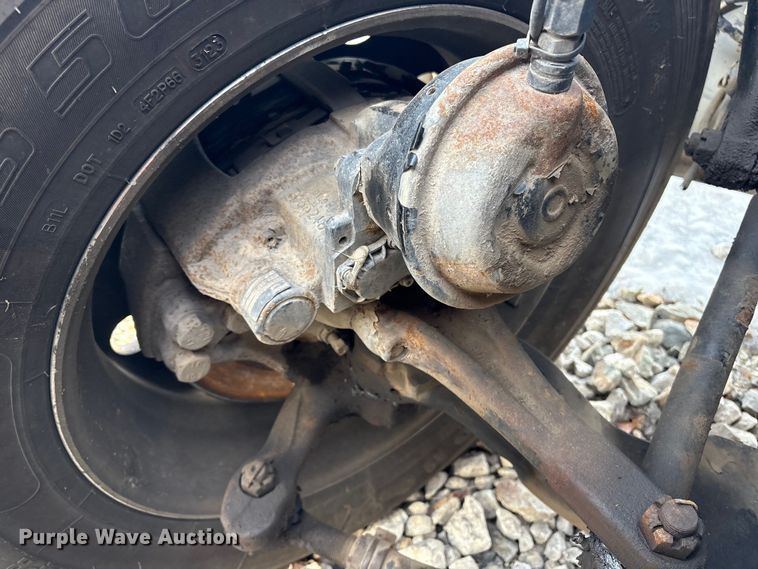 image for item YA1879 2019 Peterbilt 389 glider kit semi truck