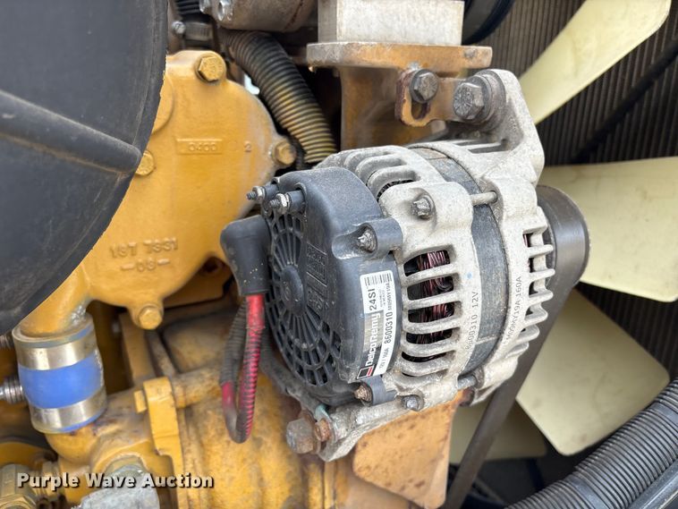 image for item YA1879 2019 Peterbilt 389 glider kit semi truck