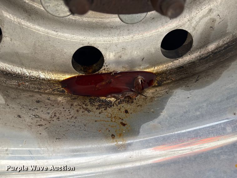 image for item YA1879 2019 Peterbilt 389 glider kit semi truck