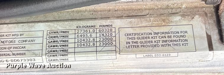 image for item YA1879 2019 Peterbilt 389 glider kit semi truck