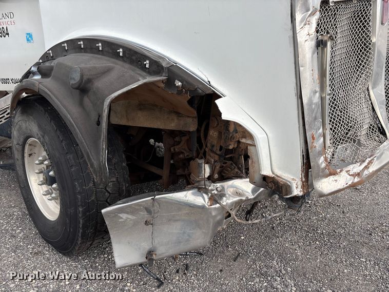 image for item YA1908 2024 Kenworth T880 hydrovac truck