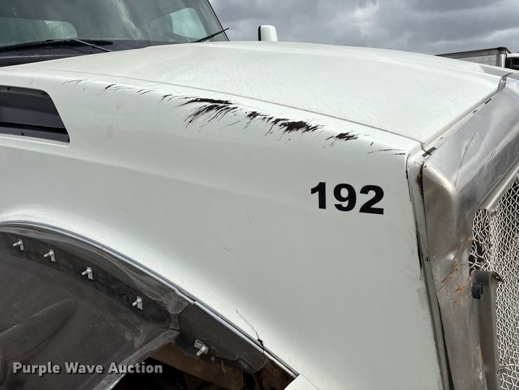 image for item YA1908 2024 Kenworth T880 hydrovac truck