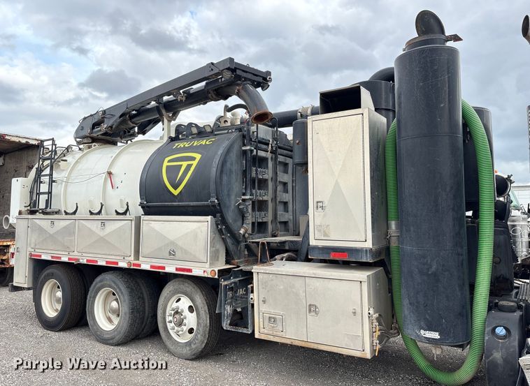 image for item YA1908 2024 Kenworth T880 hydrovac truck