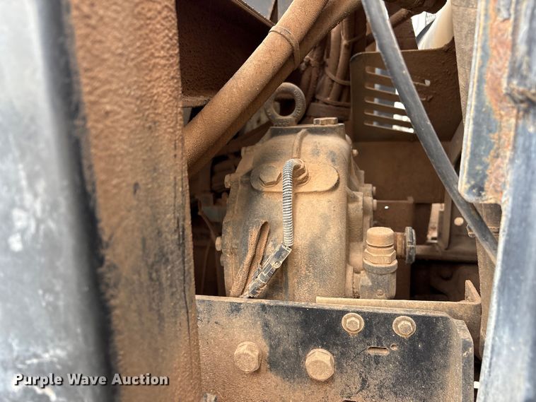 image for item YA1908 2024 Kenworth T880 hydrovac truck