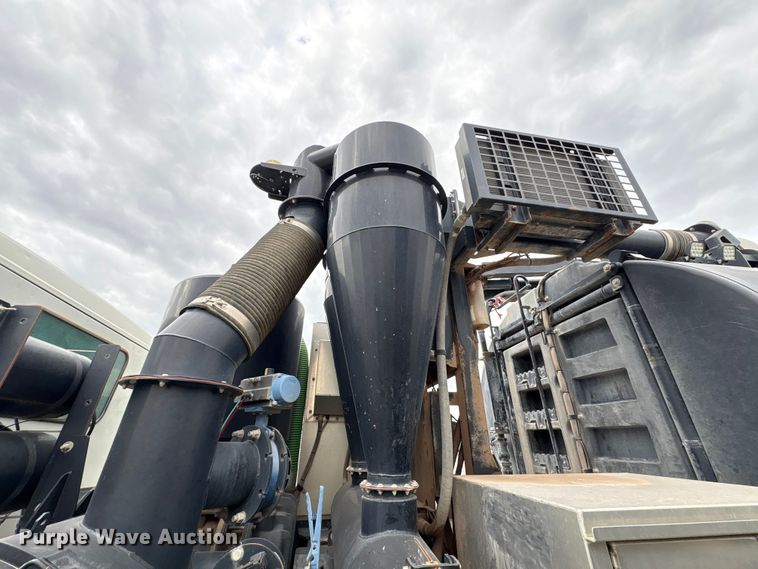 image for item YA1908 2024 Kenworth T880 hydrovac truck