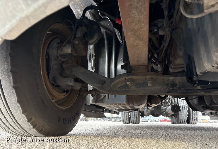 image for item YA1917 2015 Freightliner Cascadia  semi truck