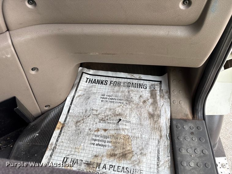 image for item YA1917 2015 Freightliner Cascadia  semi truck