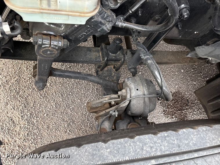 image for item YA1917 2015 Freightliner Cascadia  semi truck