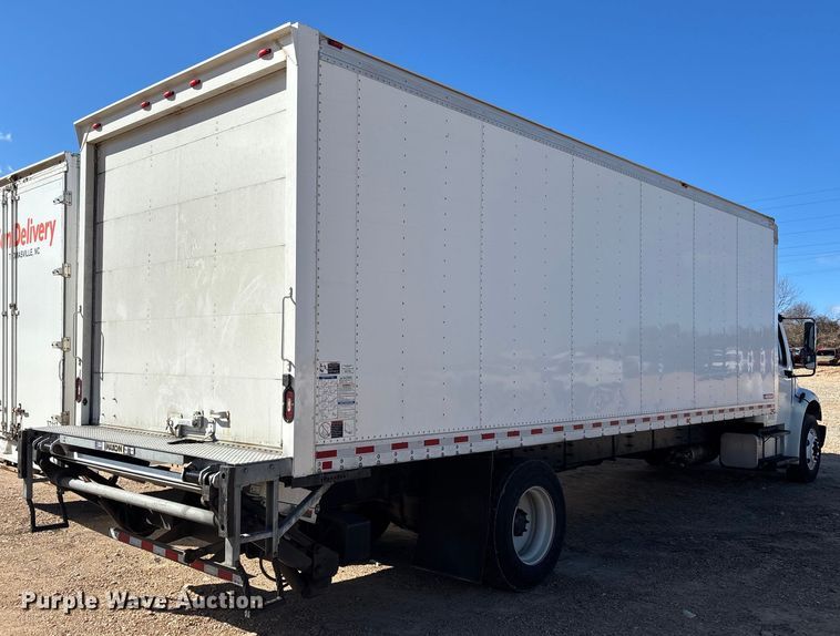 image for item YA1937 2019 Freightliner Buisness Class M2  box truck