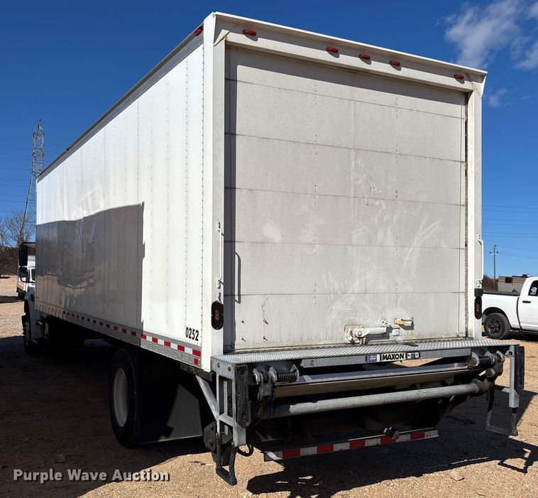 image for item YA1937 2019 Freightliner Buisness Class M2  box truck