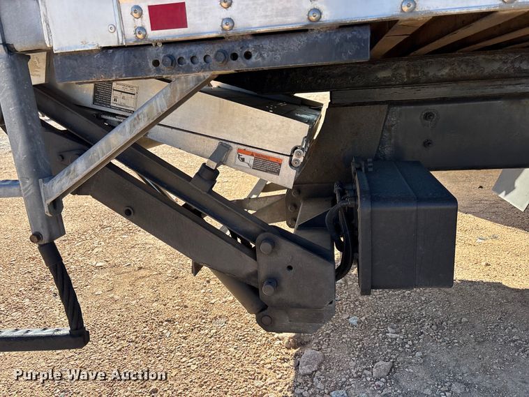 image for item YA1937 2019 Freightliner Buisness Class M2  box truck