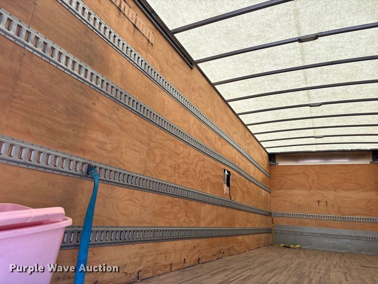 image for item YA1937 2019 Freightliner Buisness Class M2  box truck