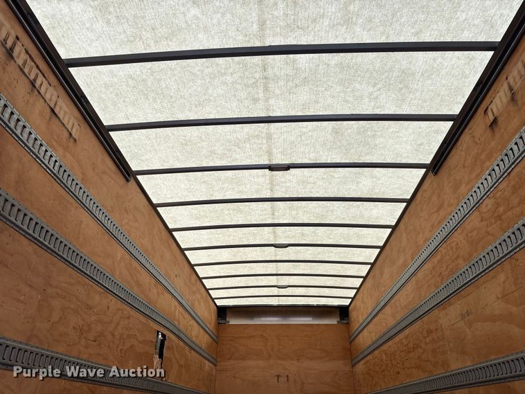 image for item YA1937 2019 Freightliner Buisness Class M2  box truck