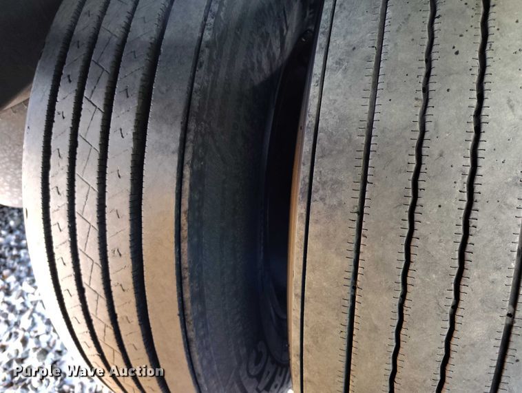 image for item YA2015 2023 Atro  dry van trailer