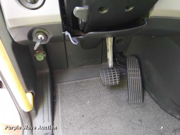 image for item YA2096 2022 Freightliner Cascadia 126 semi truck