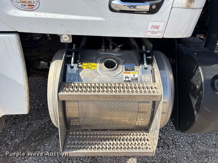 image for item YA2100 2025 Peterbilt 567 crane truck