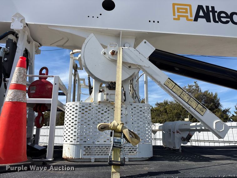 image for item YA2100 2025 Peterbilt 567 crane truck