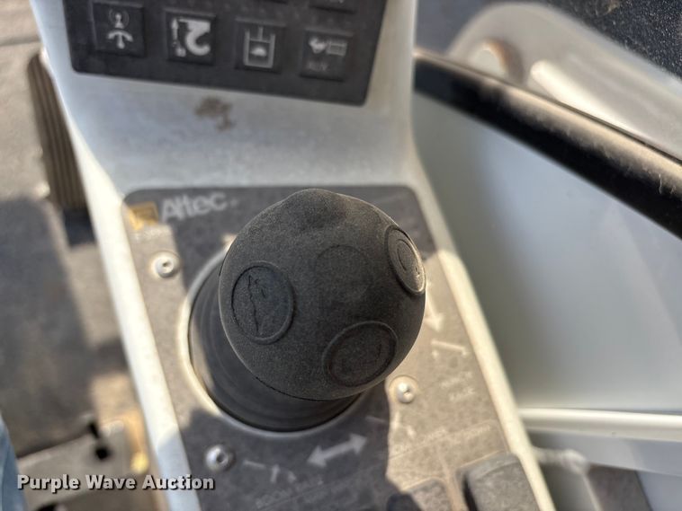 image for item YA2100 2025 Peterbilt 567 crane truck