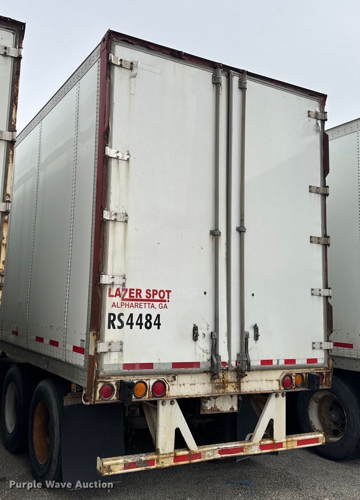 image for item YA2183 2009 Wabash dry van trailer