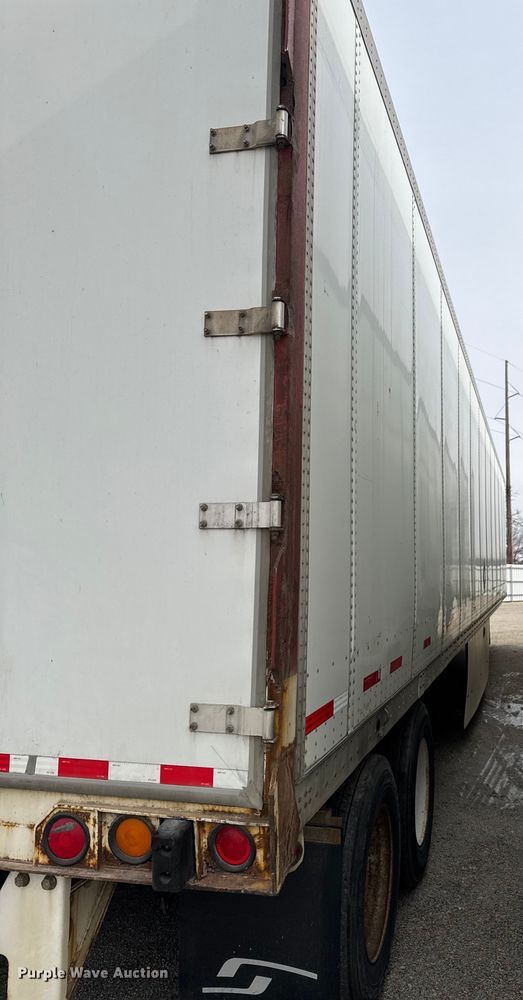 image for item YA2183 2009 Wabash dry van trailer