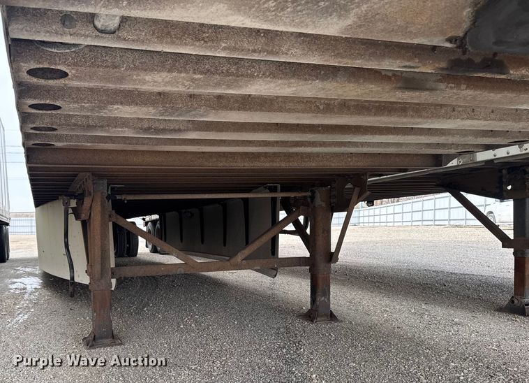 image for item YA2183 2009 Wabash dry van trailer