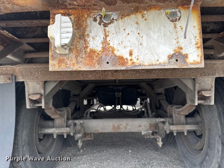 image for item YA2183 2009 Wabash dry van trailer