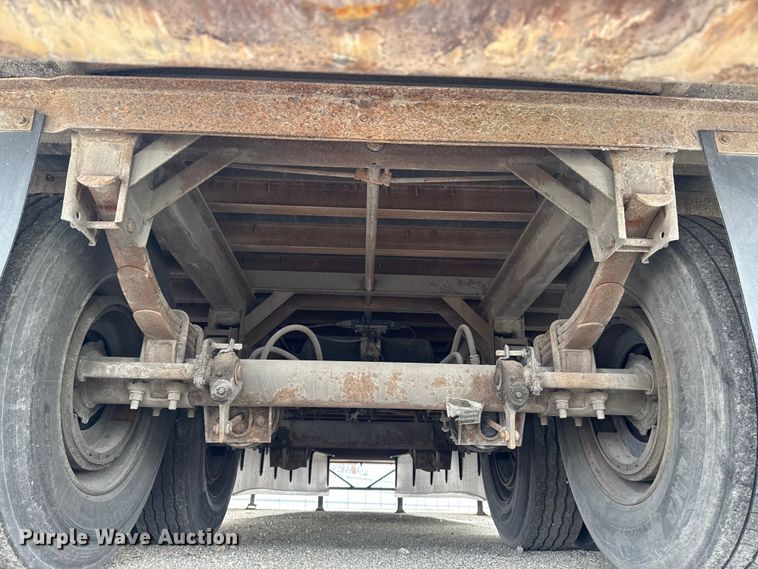 image for item YA2183 2009 Wabash dry van trailer