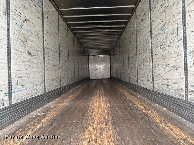 image for item YA2183 2009 Wabash dry van trailer