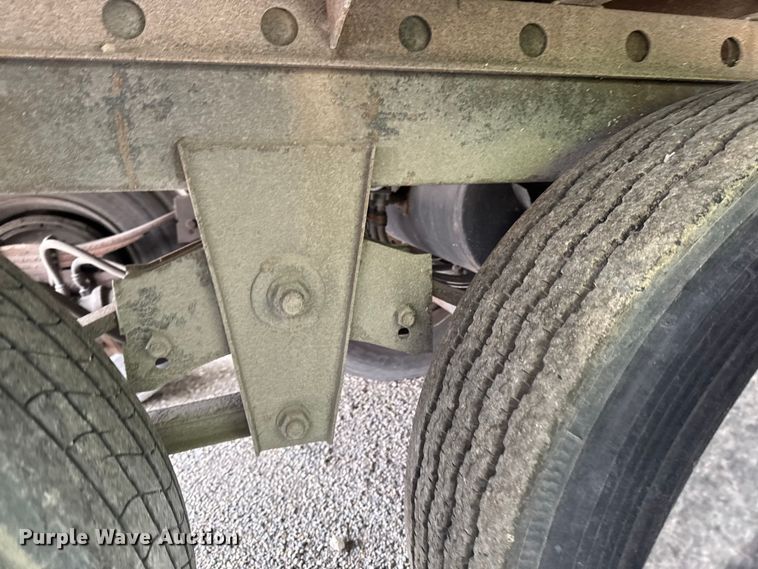 image for item YA2183 2009 Wabash dry van trailer