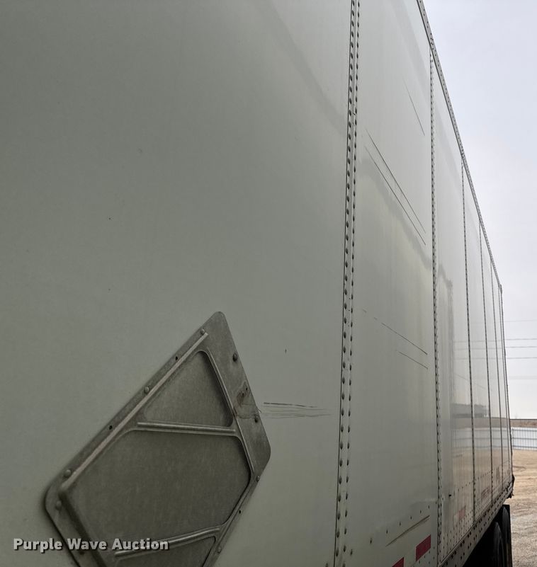 image for item YA2184 2009 Wabash dry van trailer