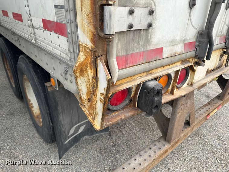 image for item YA2184 2009 Wabash dry van trailer