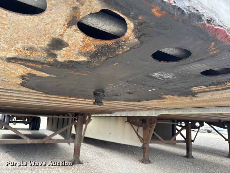 image for item YA2184 2009 Wabash dry van trailer