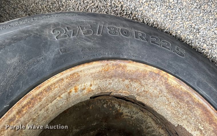 image for item YA2184 2009 Wabash dry van trailer