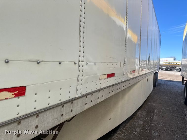 image for item YA2208 2009 Wabash dry van trailer