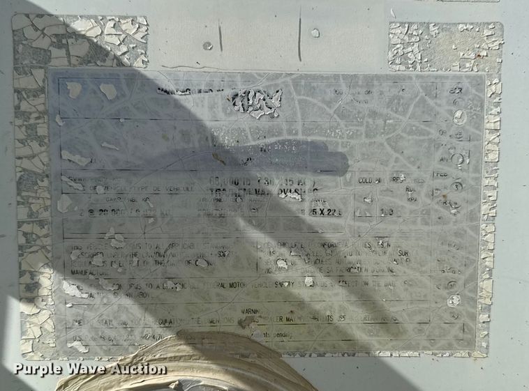 image for item YA2208 2009 Wabash dry van trailer