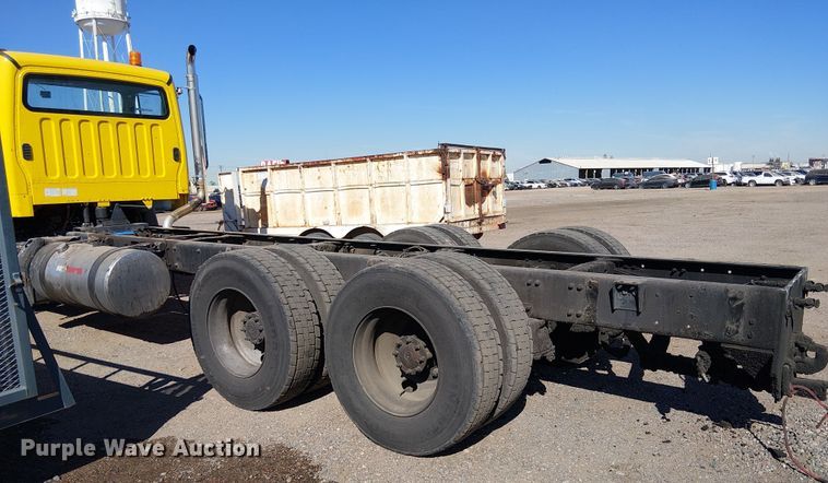 image for item YA2219 2023 Freightliner 108SD truck cab and chassis